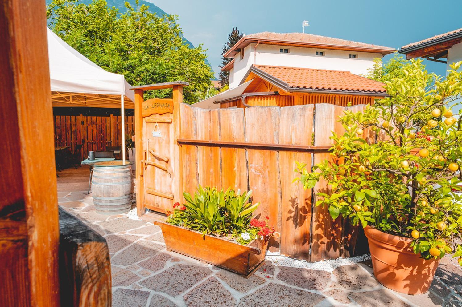 Casa Da Carmen Boutique & Private Spa Мецоломбардо Екстериор снимка